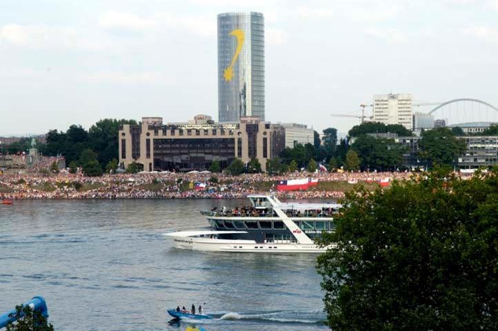 Hotel Römerhafen Köln Exterior foto